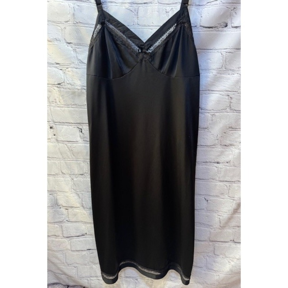Vintage Lorraine Women's 32 100% Nylon Black Full Slip Dress Grunge Dark Capsule